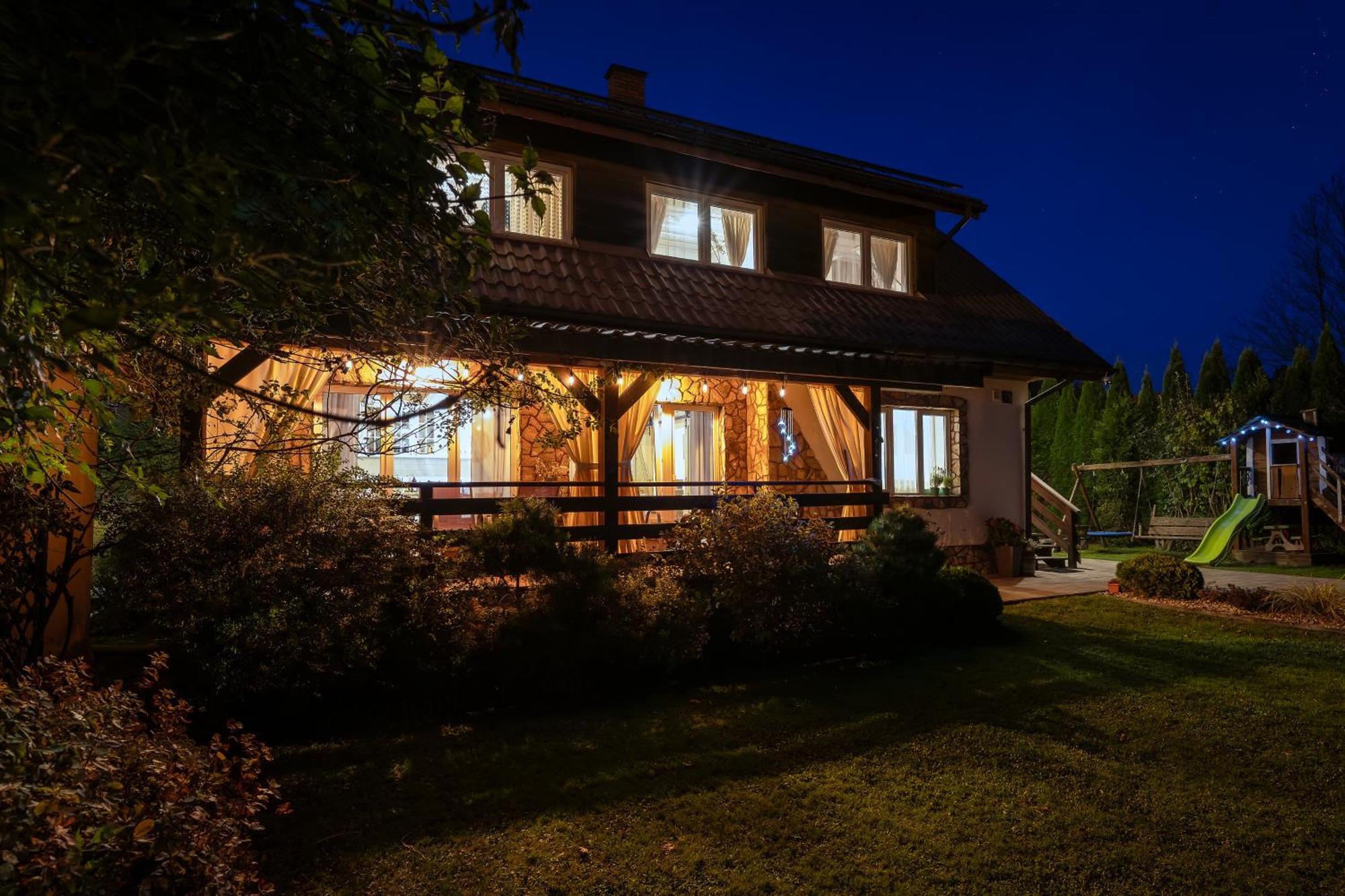 Rodzinny Zakatek "U Gluszkow" Bieszczady Myczkowce Exterior photo